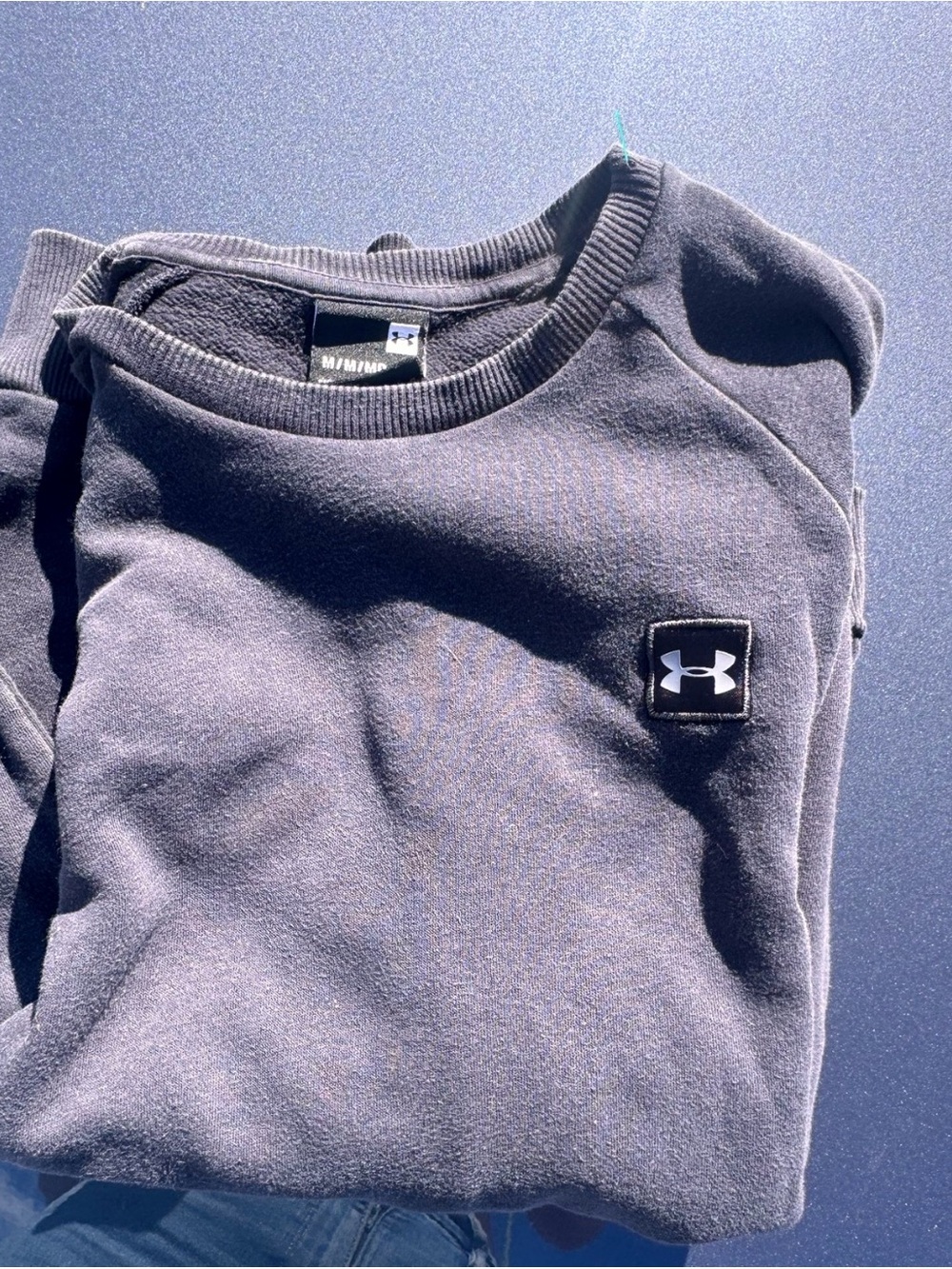 Under Armour Men’s Dark Gray Crewneck Sweatshirt